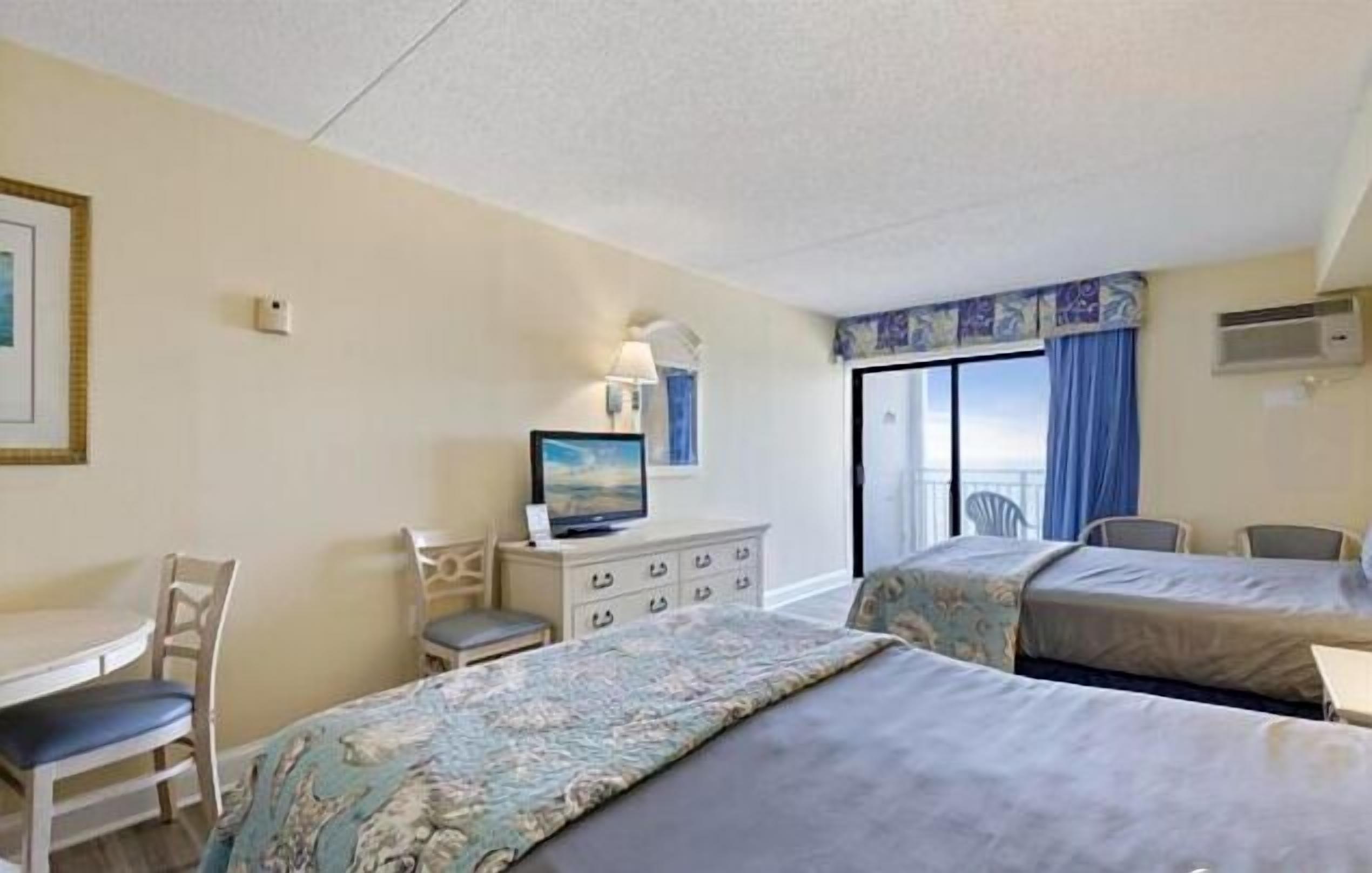 Direct Oceanfront Suite!  Perfect for 4 Guests!  Sea Mist 20707