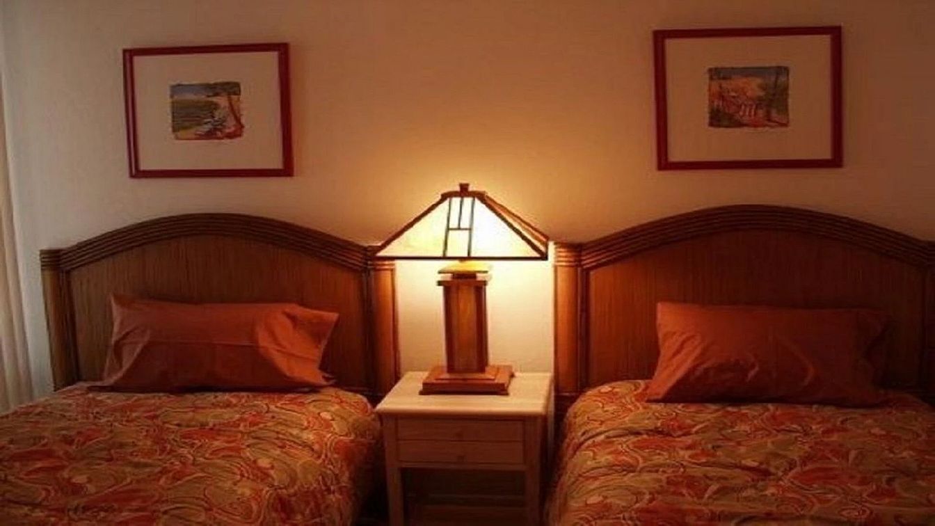 Iron/ironing board, internet, bed sheets