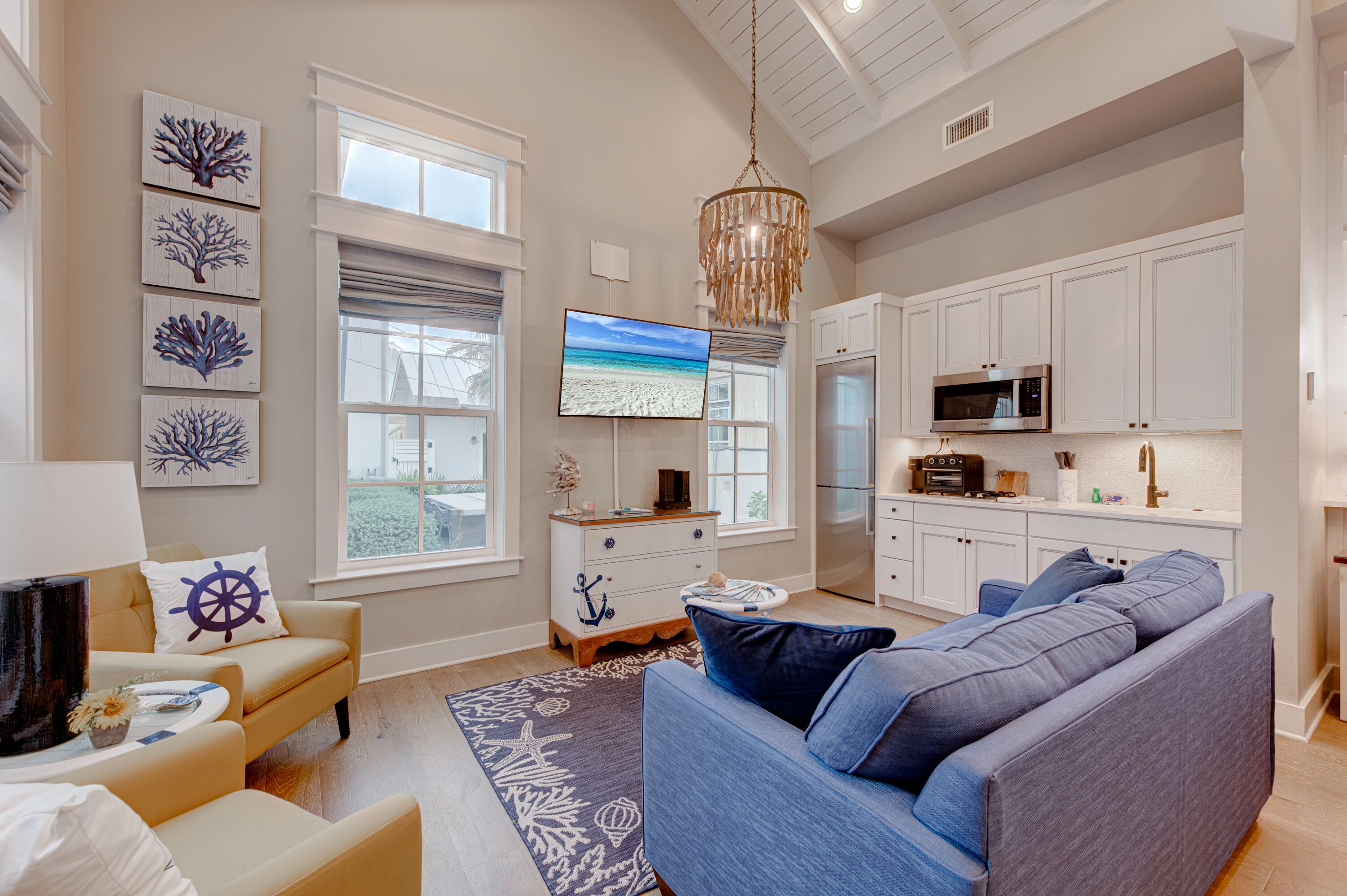 Stylish home perfect for two, great amenities and beach access