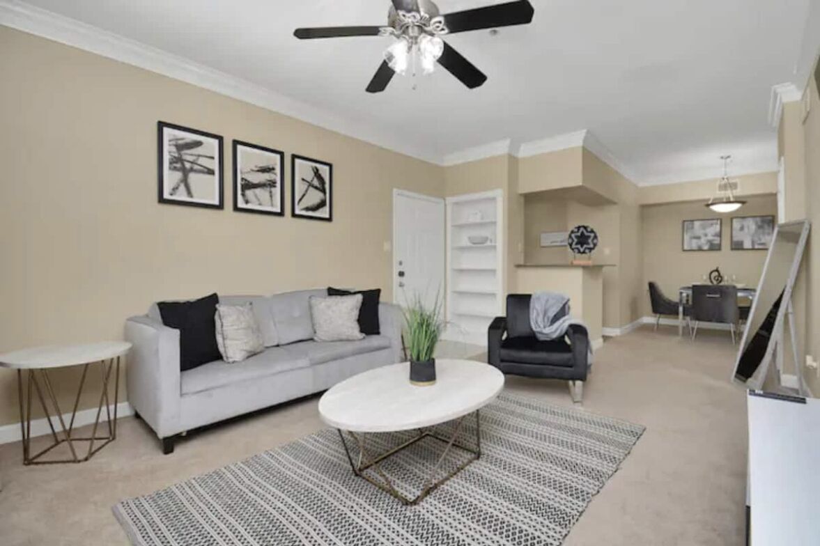 Galleria Luxury Gated Apartment