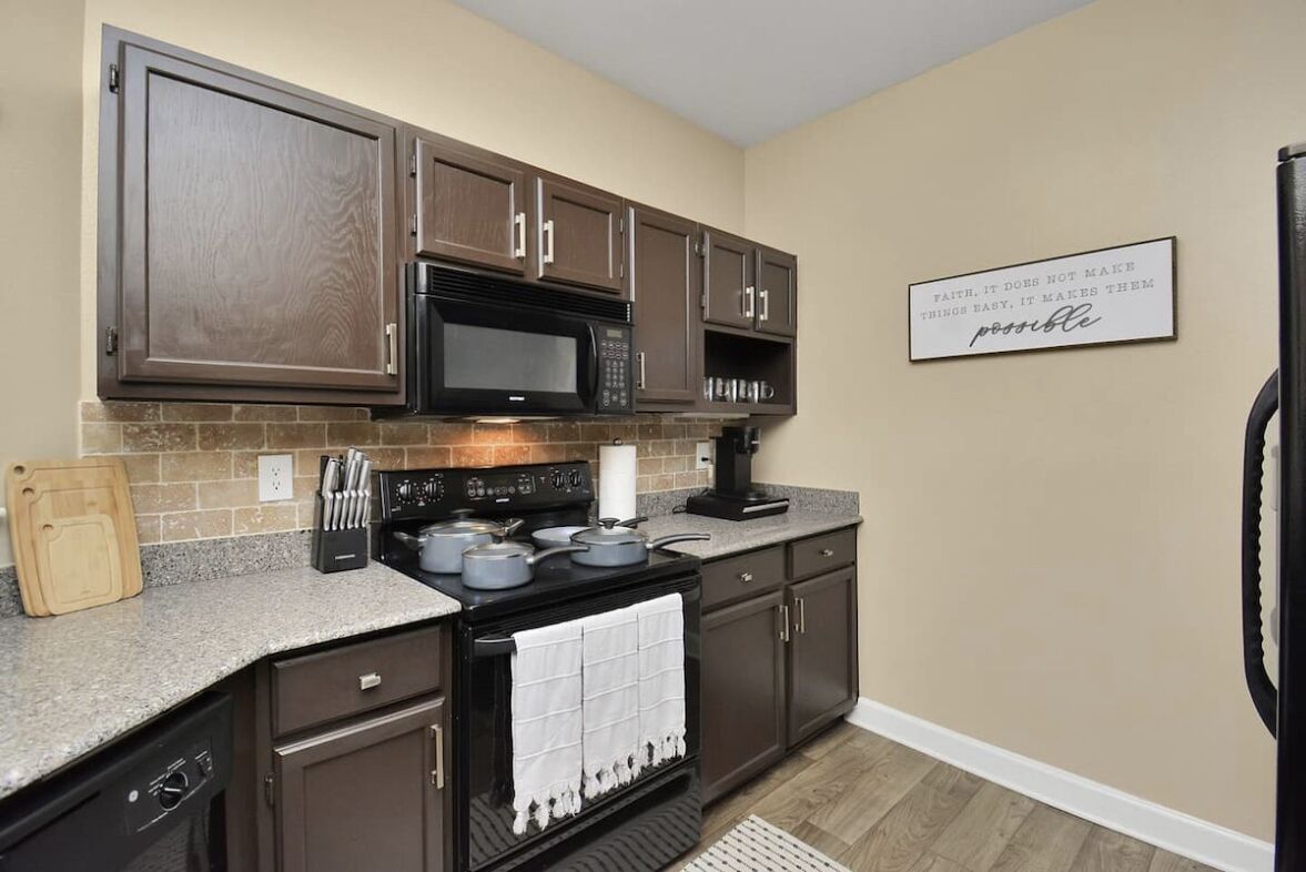 Galleria Luxury Gated Apartment