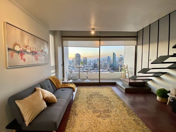 TV, offices - BUHO | Urban Loft Panoramic | A/C Laundry Pool (Santiago)