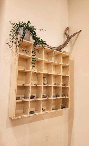 المنشأة من الداخل