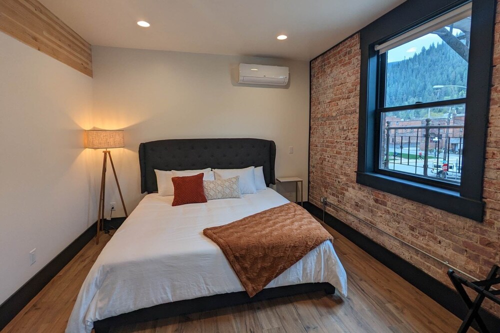 The Linden Lofts at Albertini’s- Downtown Luxury Lofts # 2