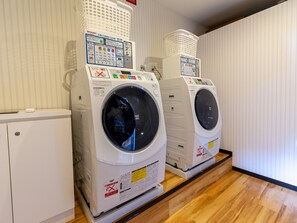 Laundry room - HOTEL R9 The Yard Koge (Koge)