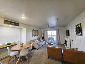 Smart TV, DVD player, stereo