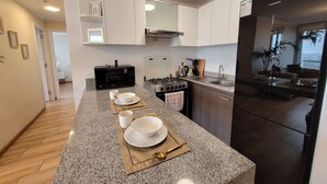 Panoramic Apartment | Private kitchen - Departamento con vista al mar (Lima)