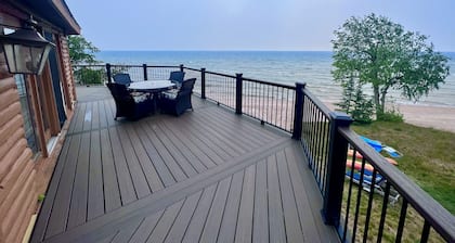 Lake Michigan Cabin + Hot Tub & Spectacular Views • Sleeps 8