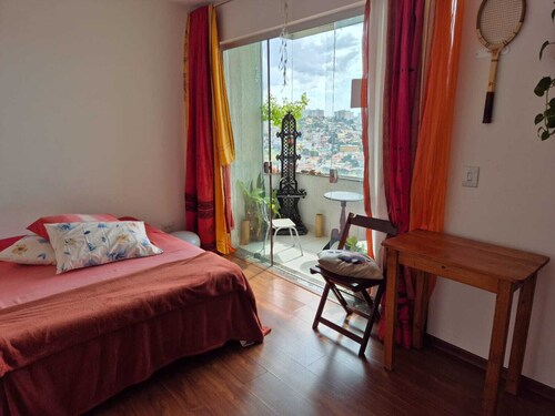 Zen suit room, hot shower, balcony with a view and garage