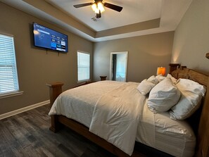 4 Schlafzimmer, Bügeleisen/Bügelbrett, kostenloses WLAN, Bettwäsche