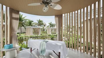 Deep-tissue massages, massages