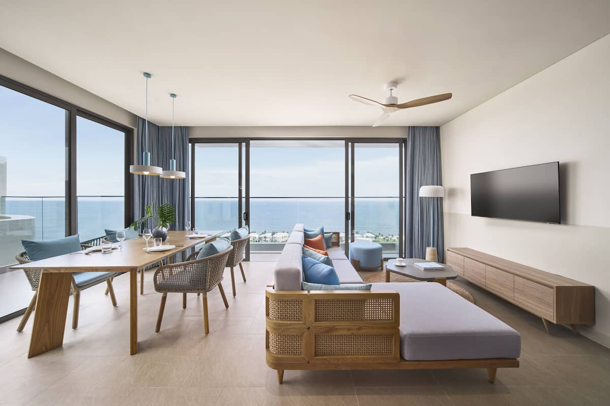 Ático de lujo, vistas al mar | 2 dormitorios, caja fuerte, sistema de insonorización y wifi gratis