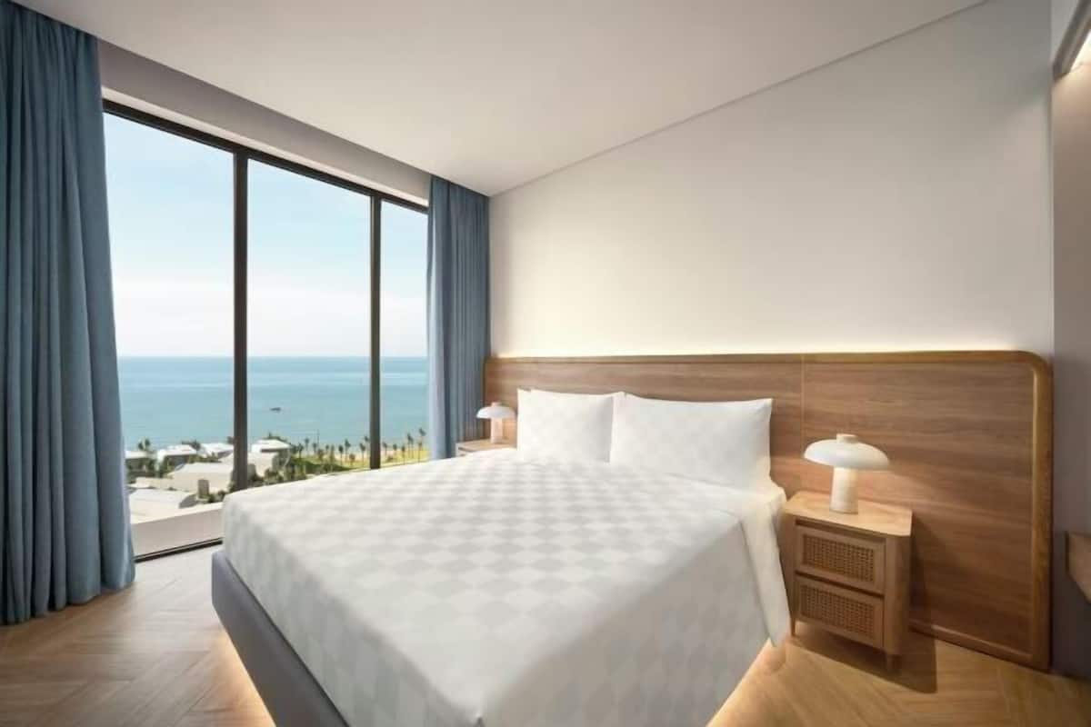 2 bedrooms, in-room safe, soundproofing, free WiFi