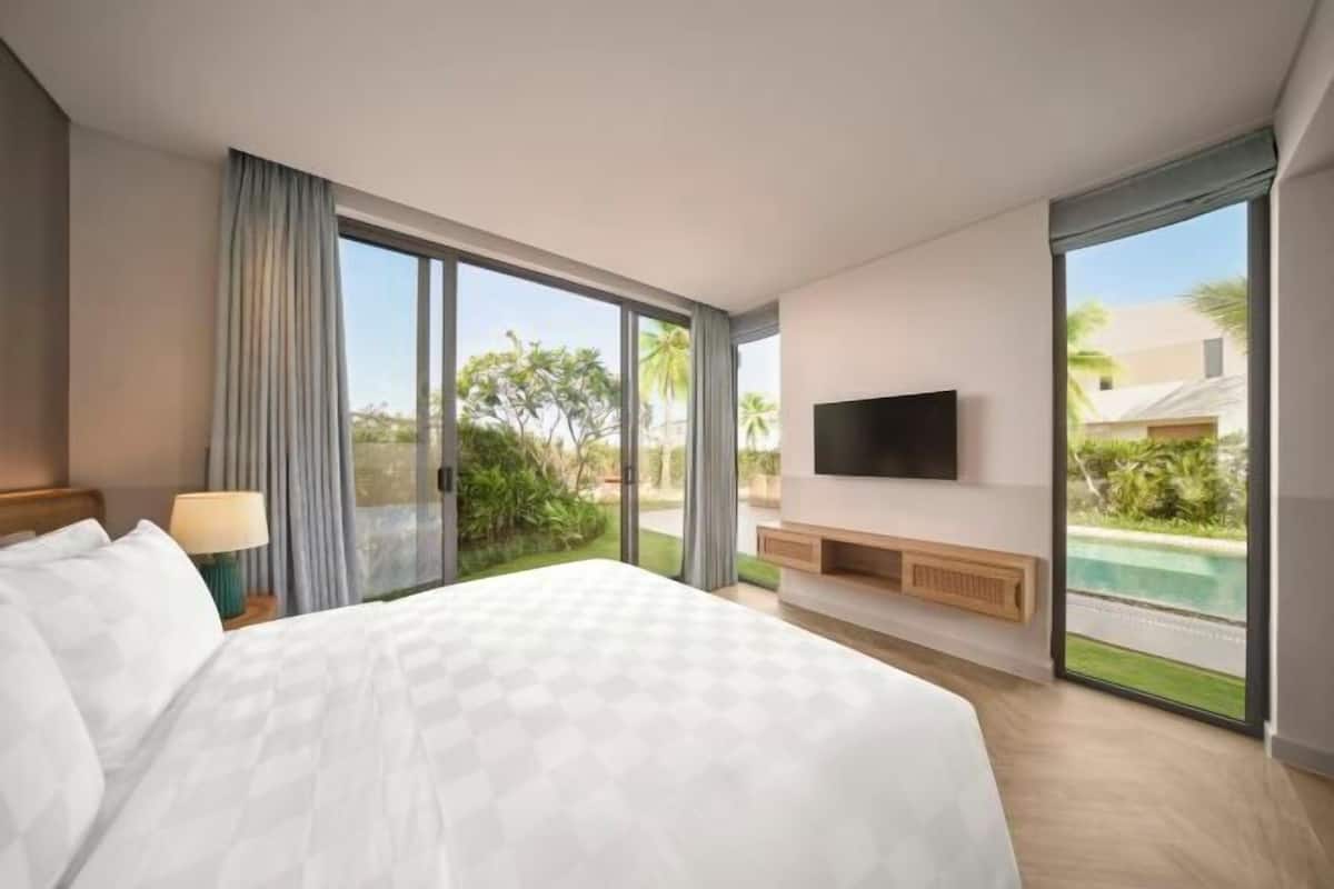 2 bedrooms, in-room safe, soundproofing, free WiFi