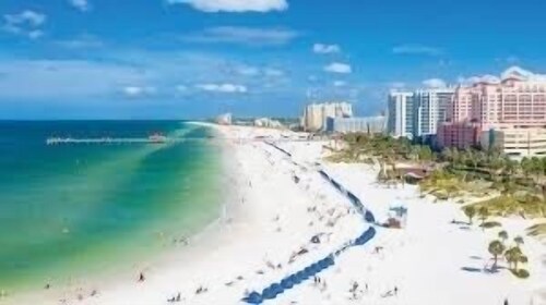 Experience Clearwater charm near Tampa Bay 9 minutes.