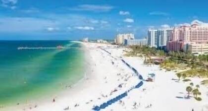 Experience Clearwater charm near Tampa Bay 9 minutes.
