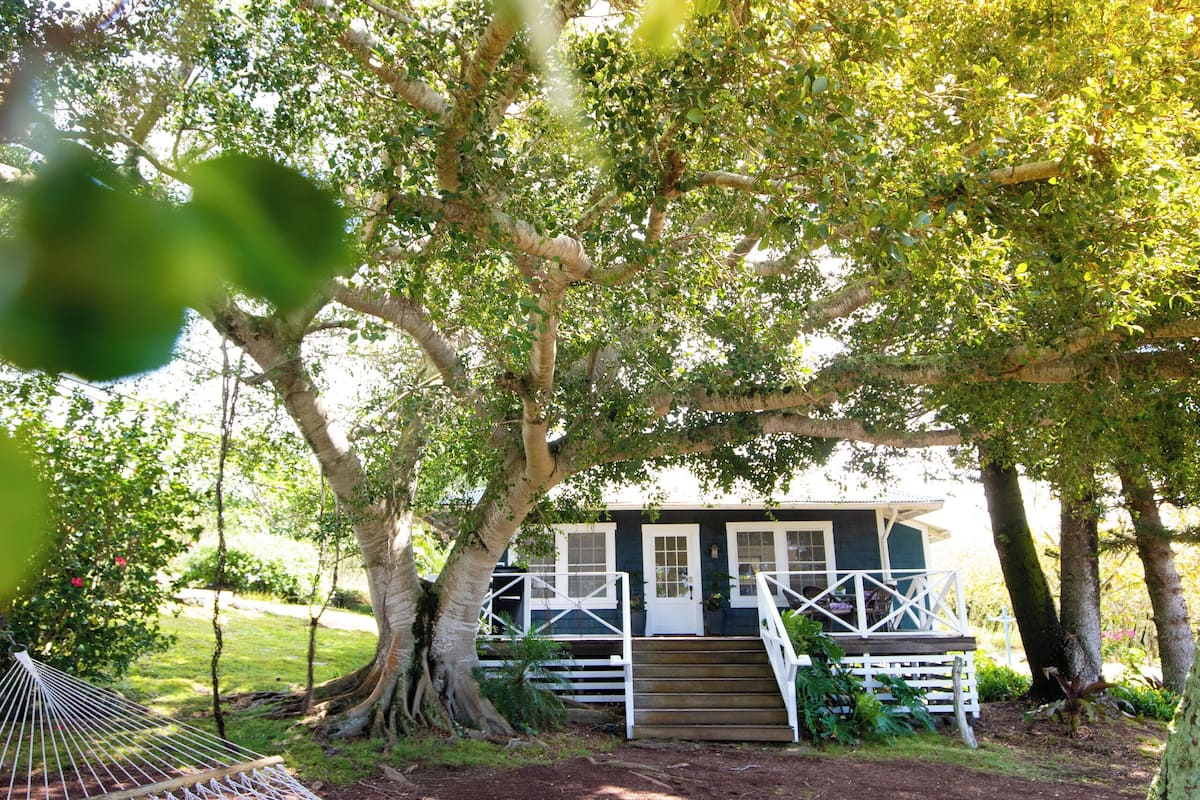 Cottage phong cách cổ điển, 2 phòng ngủ, không hút thuốc, quang cảnh biển | Hiên