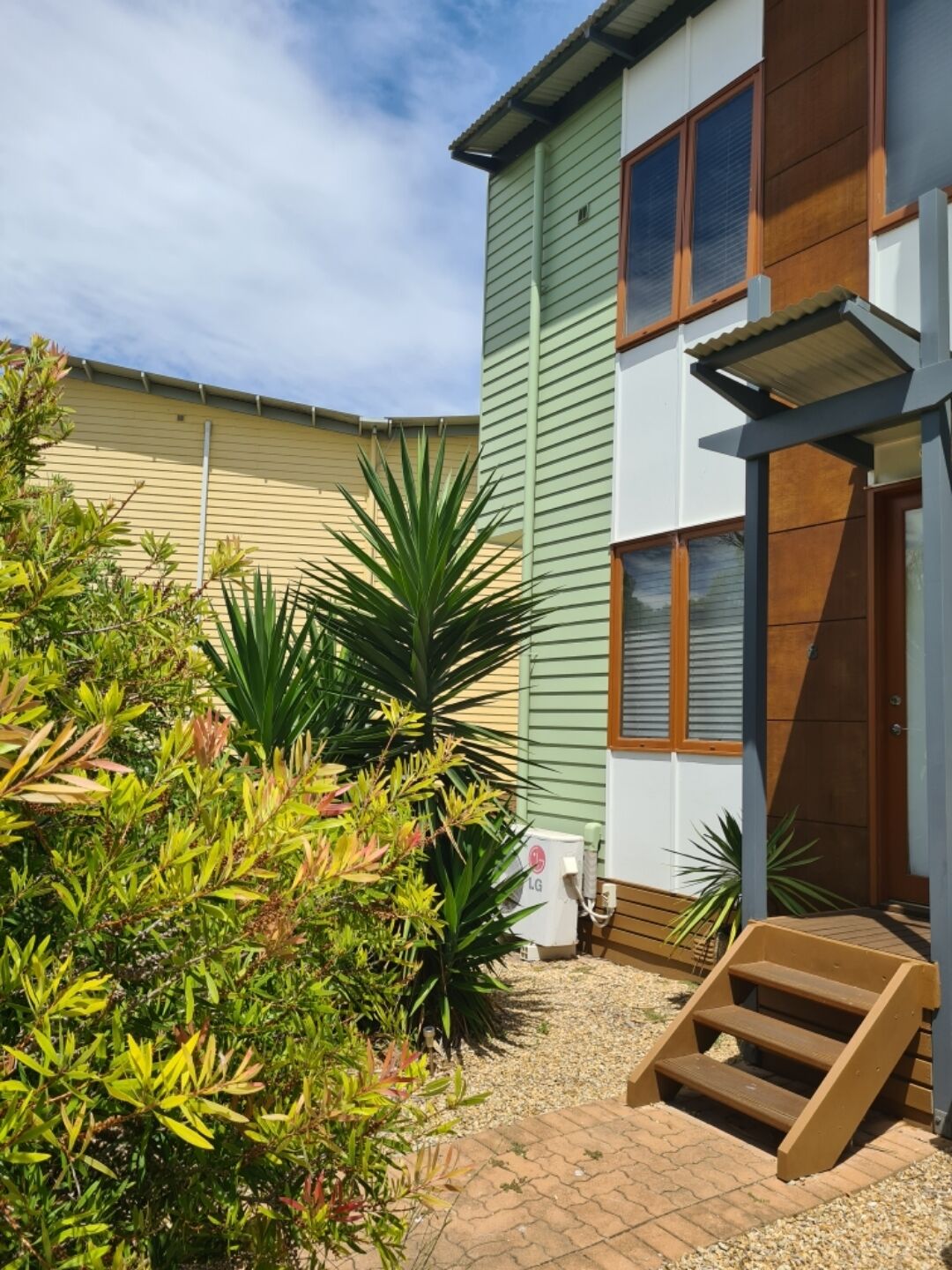 Villa 8 South Shores Resort - Modern Villa on the Lagoon and 5 min to the Beach!