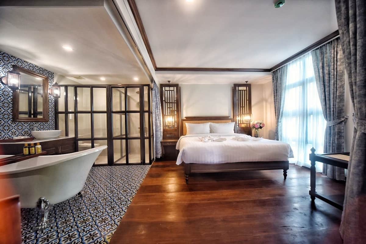 Executive Double Room | Egyptian cotton sheets, premium bedding, Select Comfort beds