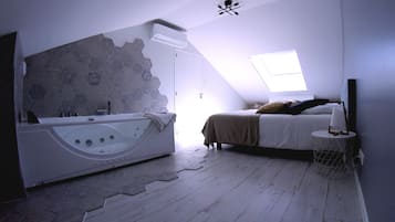 3 chambres, bureau, fer et planche Ă repasser, accĂšs Internet