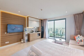 Studio, City View | Premium bedding, down comforters, in-room safe, desk - Luxury Apartment Dcapital Tran Duy Hung (Hanoi)