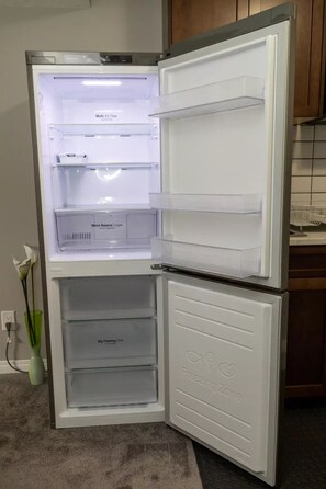 Interior - The Jade Place (Airdrie)