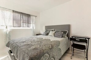 Room - Beauty Home of Delray. (Delray Beach)