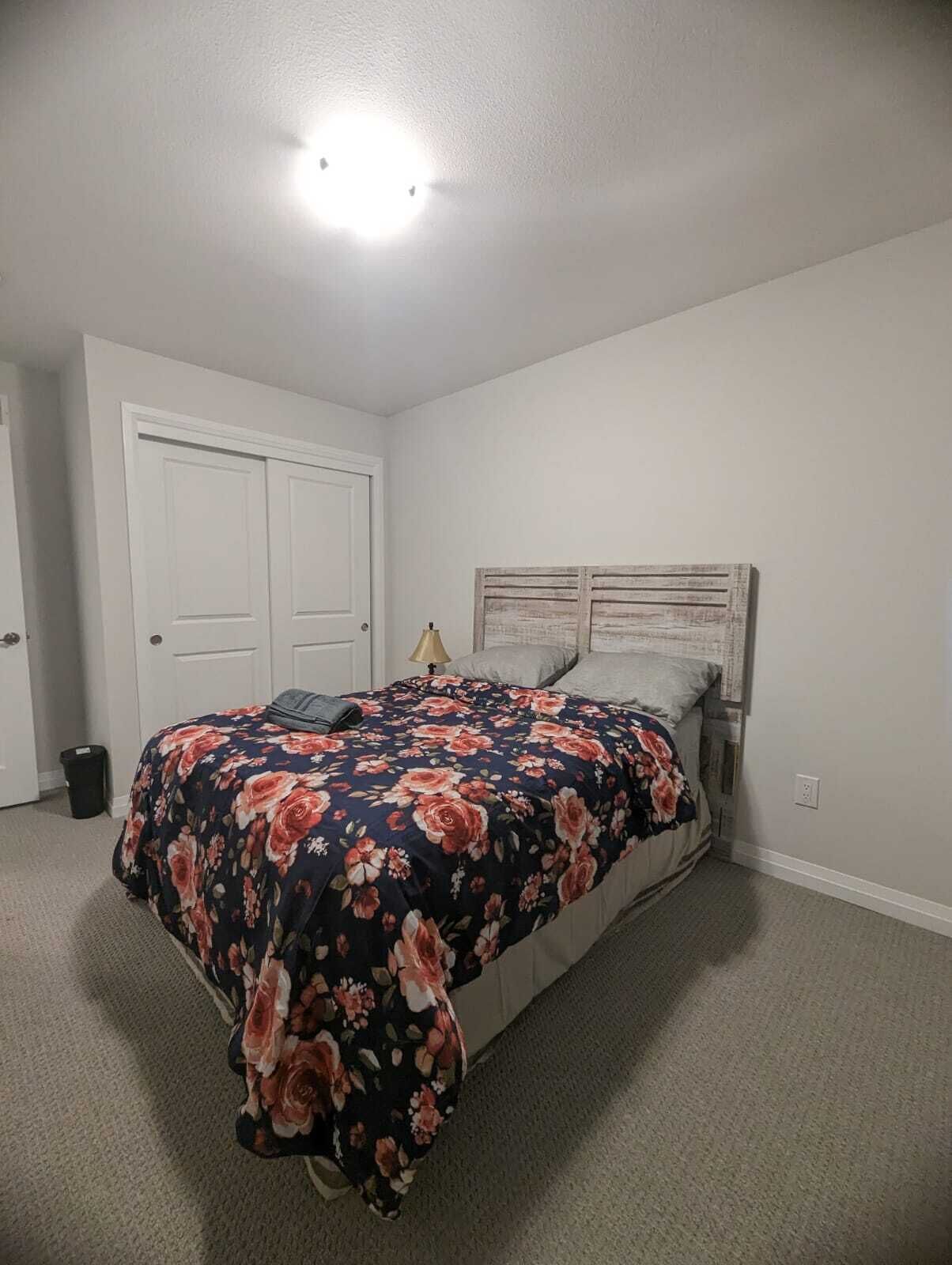 Immaculate 3 Bedrooms House IN Niagra Falls. Best Value IN Niagra Region!!!