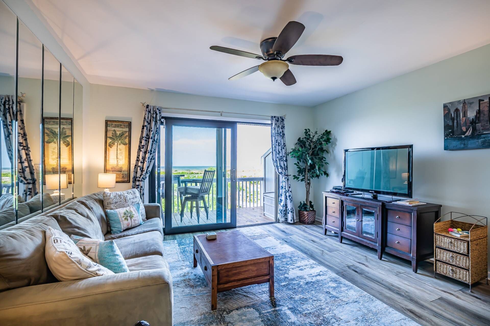 New listing! 2 bdrm-2.5 bath-Ocean Front-Steps to the beach-2nd Floor Condo-1 Parking Pass Included