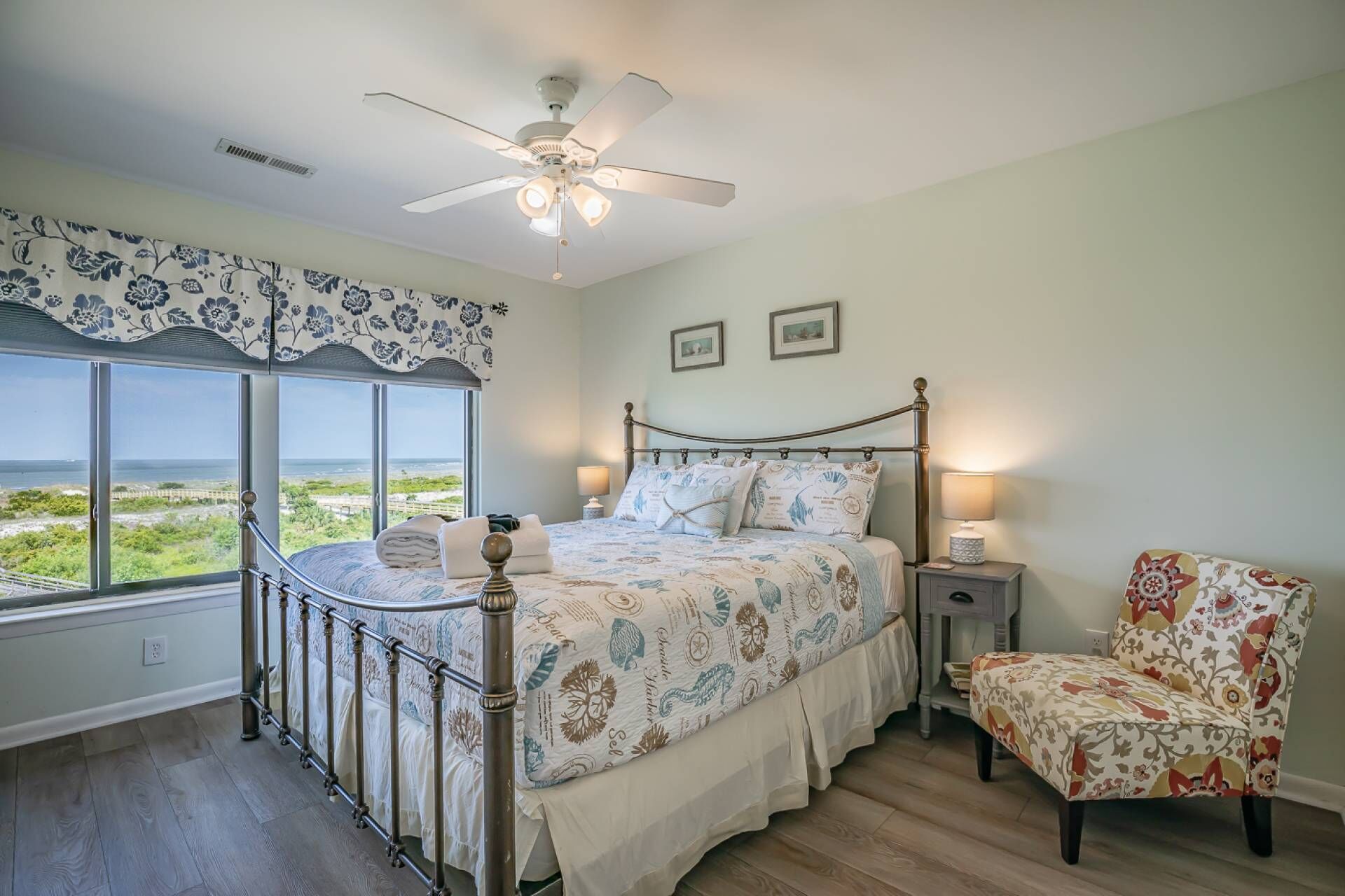 New listing! 2 bdrm-2.5 bath-Ocean Front-Steps to the beach-2nd Floor Condo-1 Parking Pass Included