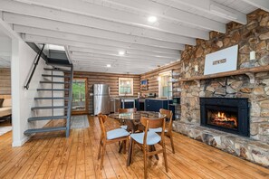 Uklassifisert bilde, 4 av 48, knapp