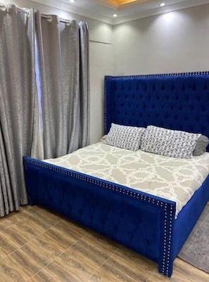 2 Schlafzimmer, B ügeleisen/Bügelbrett, WLAN, Bettwäsche