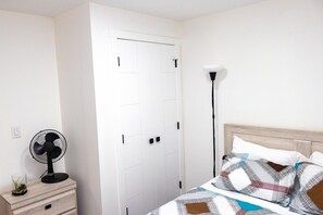 1 bedroom, desk, iron/ironing board, free WiFi