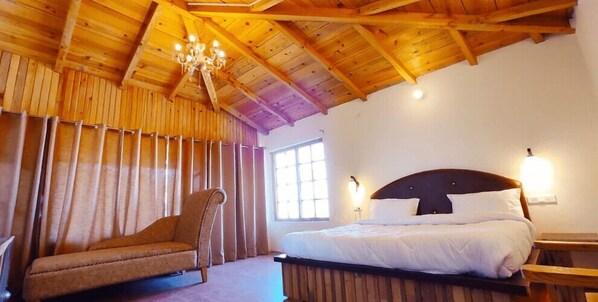 Family Double Room | Individually furnished, soundproofing, iron/ironing board