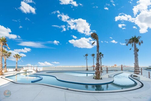 EncantameTowers- RockyPoint- 1603 · Encantame-Luxury-Grass Wall-HeatedLazyRiver-King