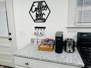 Fridge, microwave, oven, stovetop - - The Indy Inn - (Independence)
