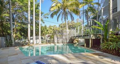 Little Cove Leafy Retreat