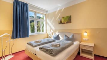 Quarto casal conforto, para não fumantes, sacada | 1 quarto, Wi-Fi de cortesia