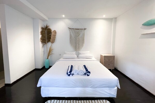 2 bedrooms, WiFi, bed sheets