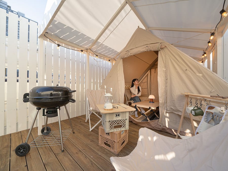 Camp | Premium bedding, desk, laptop workspace, free WiFi