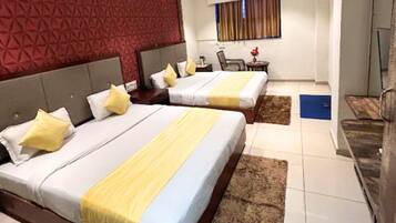 Superior Quadruple Room, 2 Double Beds | Free WiFi