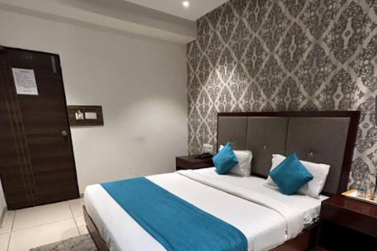 Deluxe Room | Free WiFi