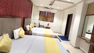 Superior Quadruple Room, 2 Double Beds | Free WiFi