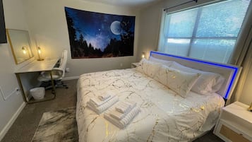 2 dormitorios, escritorio, tabla de planchar con plancha y wifi gratis