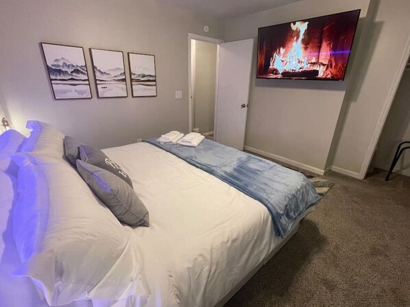 2 bedrooms, desk, iron/ironing board, free WiFi