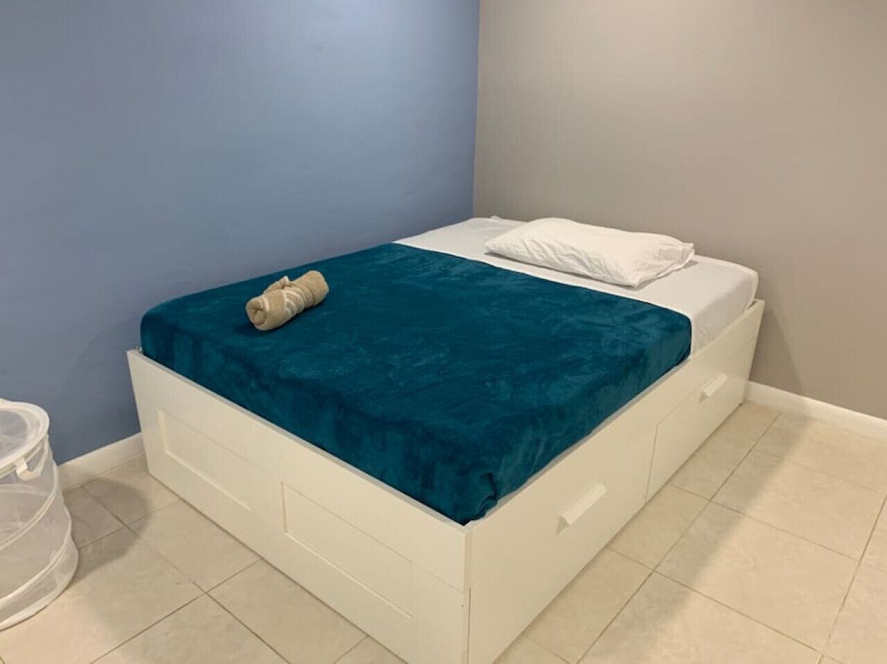 Private Hollywood Studio Near Beach & Hard Rock