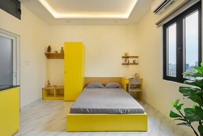 1 bedroom, desk, free WiFi, bed sheets