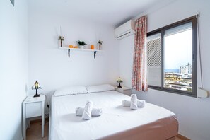 2 habitaciones, tabla de planchar con plancha y wifi gratis 