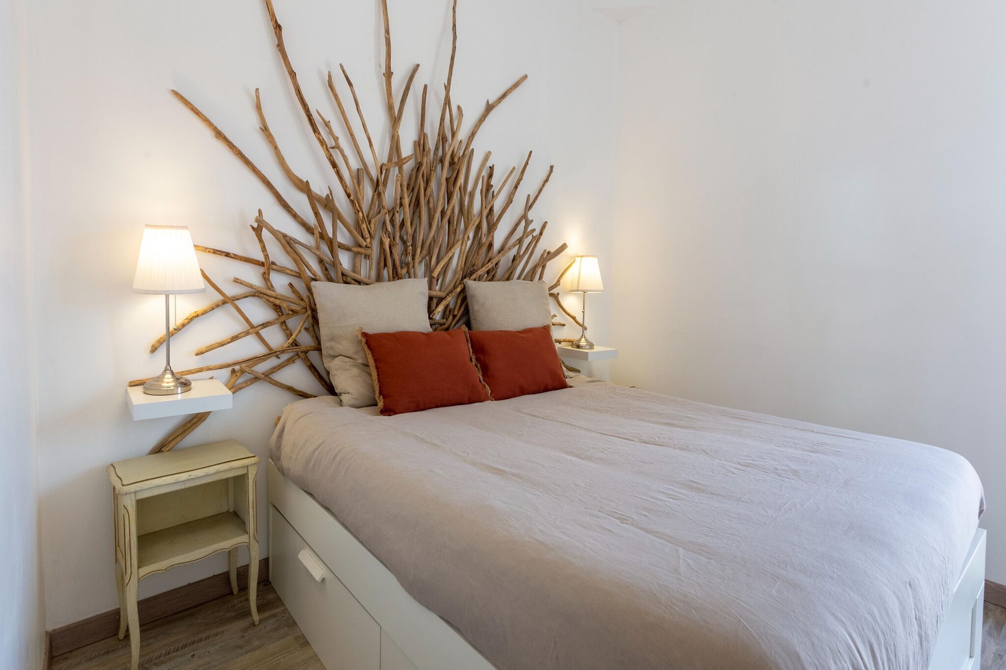 Sea-view apartment in Sausset-les-Pins with terrace