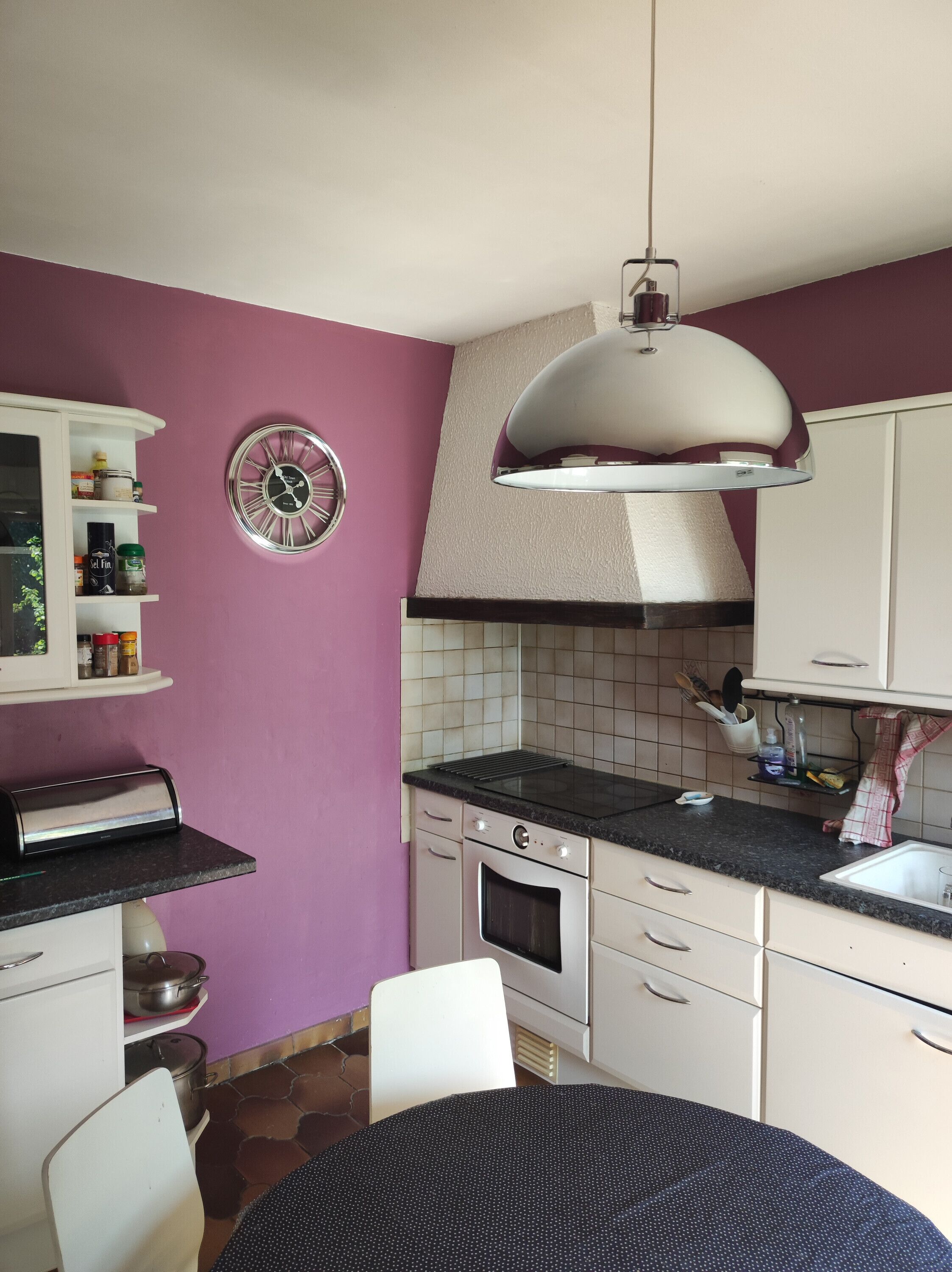 Guest House 'Maison de l'Yron' with Private Pool, Shared Terrace and Wi-Fi